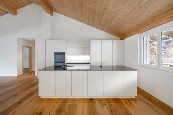 Ferienwohnung in Lunden: moderner Alpenstil mit Blick ins Prättigau 3