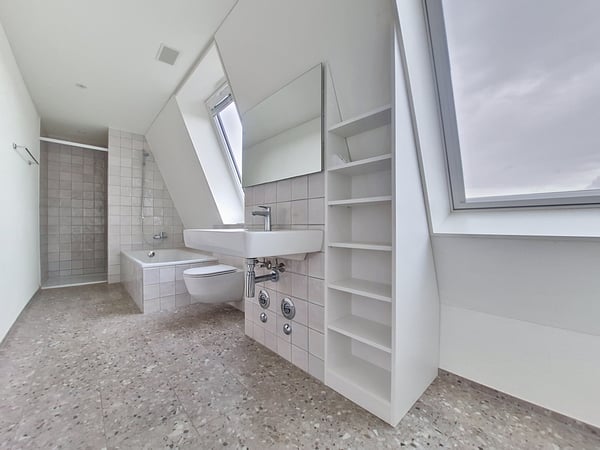 Dachwohnung mit Aussicht über die Stadt Uster zu vermieten 5