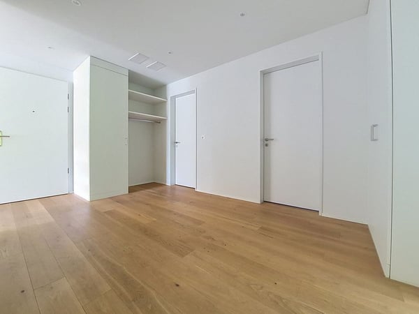 Moderne 4.5-Zimmerwohnung mit grosszügigem Sitzplatz an ruhiger Lage 11