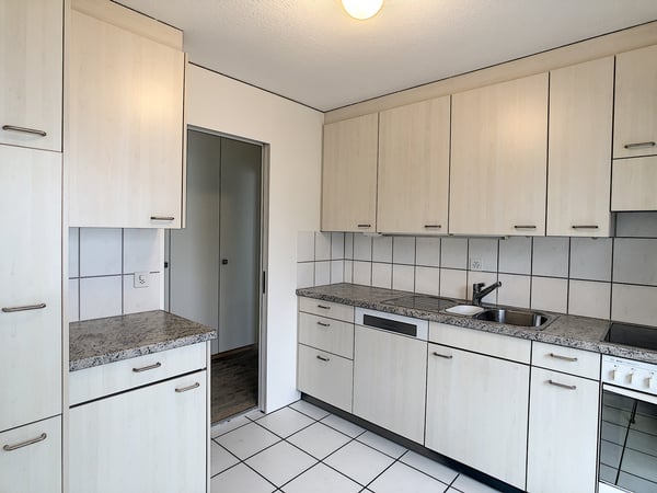 Attraktive 4-Zimmerwohnung in Adliswil 2