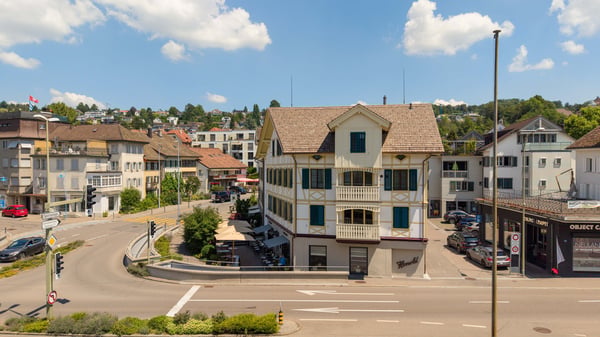 Stilvoll Wohnen im Herzen von Erlenbach ZH 1
