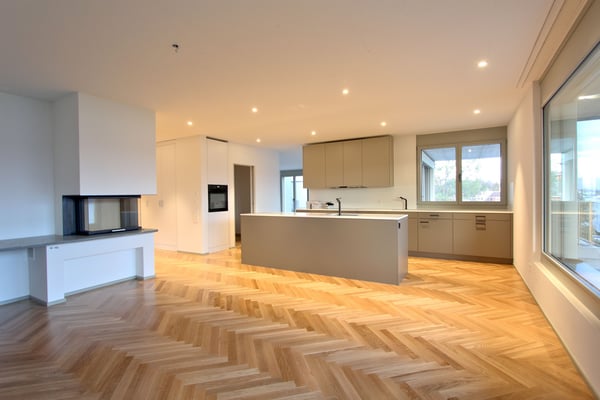 Attraktive 5.5-Zimmerwohnung mit Terrasse und Seeblick in Meilen 2