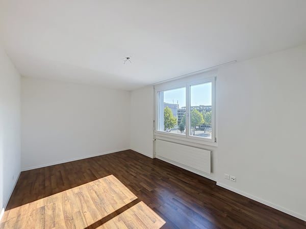 Helle 3-Zimmerwohnung an zentraler Lage in 8050 Zürich-Oerlikon 6