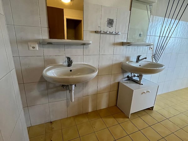Geräumige 7.5-Zimmer-Wohnung im Dachgeschoss 10