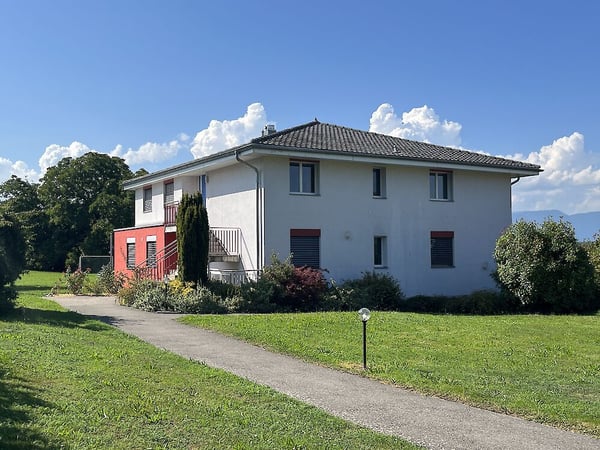 5,5-Zimmer-Wohnung im 1. Stock in Montets 1