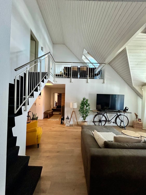 Charmante Dachwohnung in Hinwil