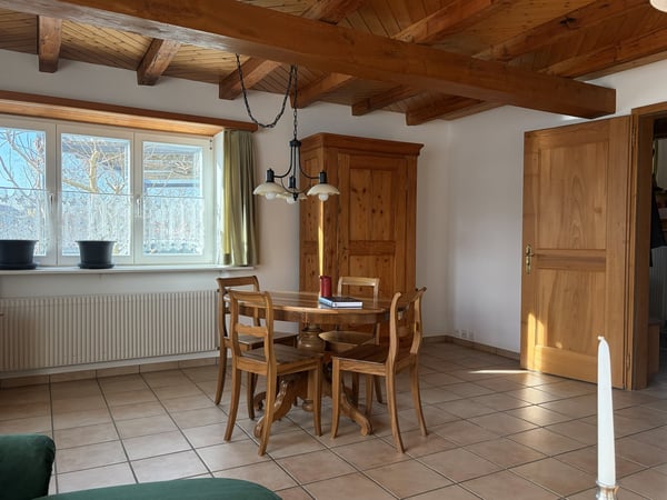 Charmantes 5.5-Zimmer-Einfamilienhaus mit Cheminée und Garage 3