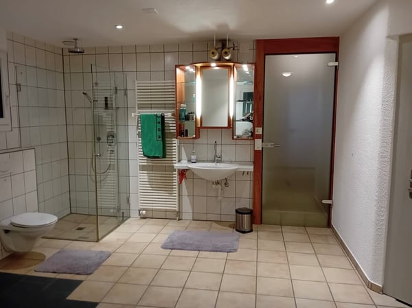 Charmantes 5.5-Zimmer-Einfamilienhaus mit Cheminée und Garage 12