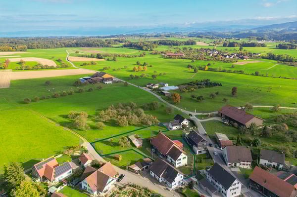 Attraktives Bauland mit Bauernhaus 2