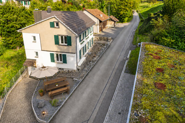 Charmantes Familienhaus mit Scheune 8