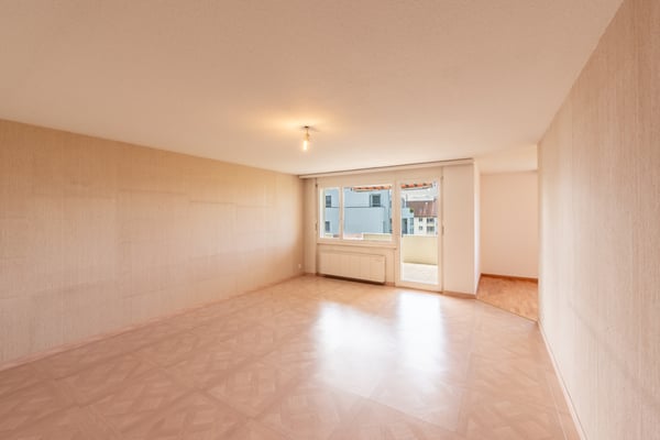 Grosszügige Wohnung mit Weitsicht 2