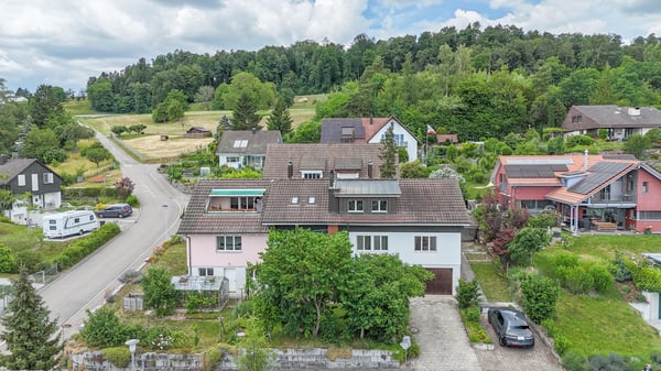 Grosses Wohnhaus zur Sanierung mit schöner Aussicht 4