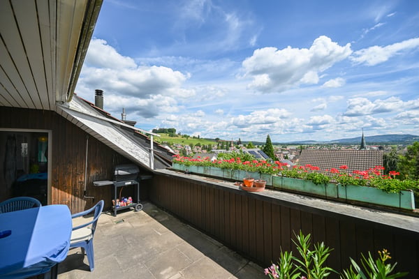 Grosses Wohnhaus zur Sanierung mit schöner Aussicht 6