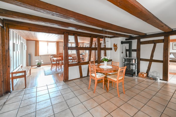 Idyllisches Zuhause mit Scheune, Einliegerwohnung und schönem Garten 2