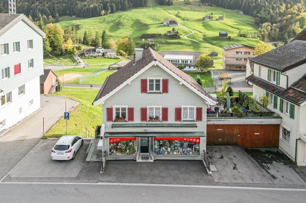 Wohn- und Geschäftshaus in zentraler Lage 2