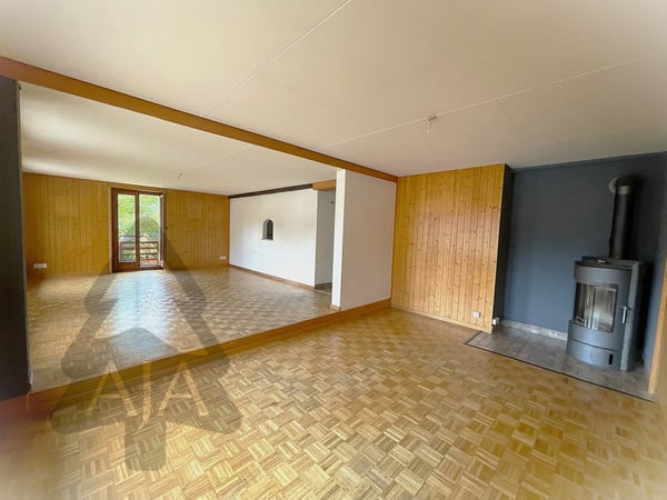 Couvet, belle maison familiale de 4 appartements avec jardins et terrasses au Centre-Nord du Village 3