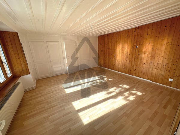 Couvet, belle maison familiale de 4 appartements avec jardins et terrasses au Centre-Nord du Village 19