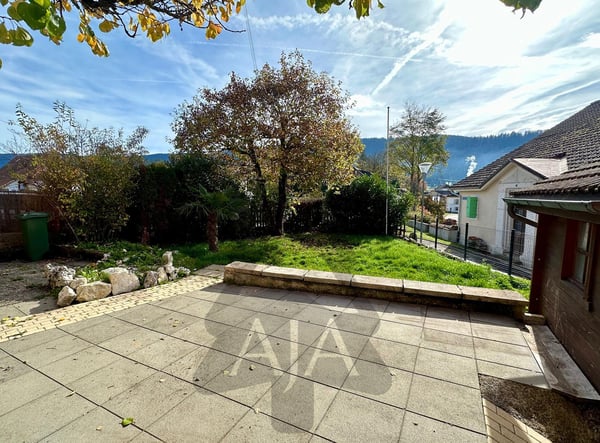 Couvet, belle maison familiale de 4 appartements avec jardins et terrasses au Centre-Nord du Village 8