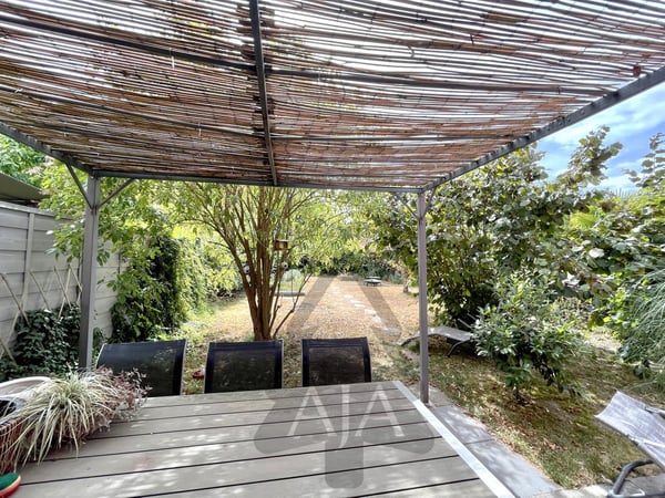 Cudrefin (à deux pas du Lac), très belle villa mitoyenne de 5,5 pièces avec jardin 5