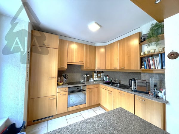 Neuchâtel, spacieux appartement de 3,5 pièces (109 m2) avec balcon et garage individuel 6