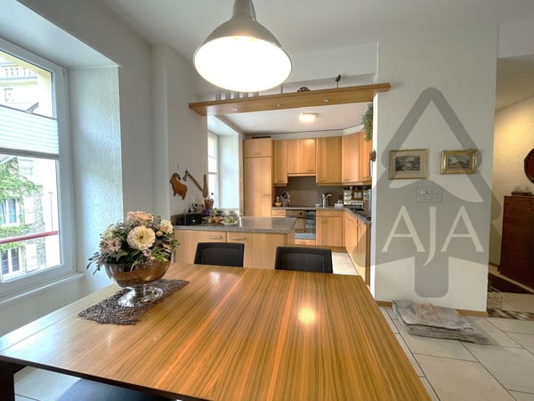 Neuchâtel, spacieux appartement de 3,5 pièces (109 m2) avec balcon et garage individuel 5
