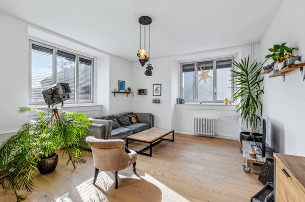 La Chaux-de-Fonds, spacieux appartement de 3,5 pièces (105 m2) avec place de parc extérieure 5