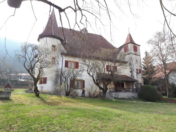 Appartement  à Fenin avec villageoise 1