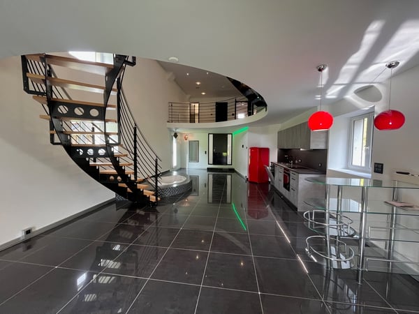 À VENDRE - Maison unique à Vermes avec spa, sauna et hammam 4