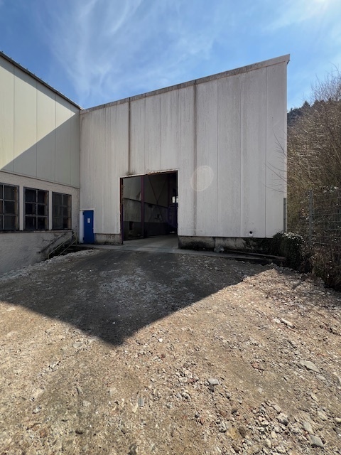 À louer : Espaces industriels à partir de 250 m² jusqu'à 5 000 m². 4