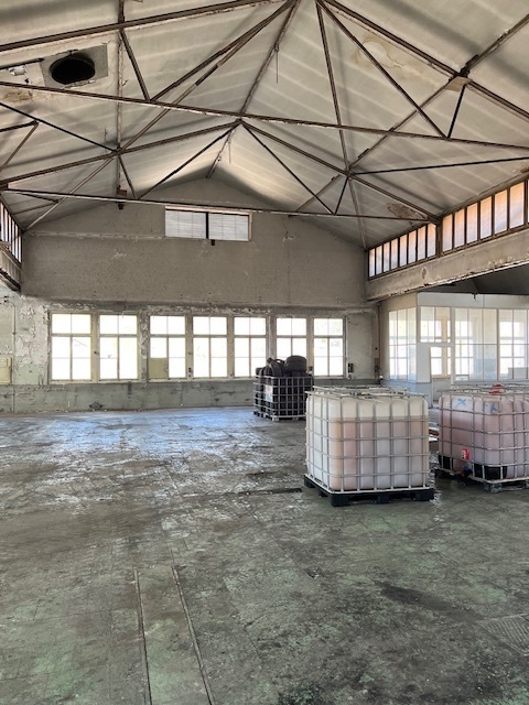 À louer : Espaces industriels à partir de 250 m² jusqu'à 5 000 m². 8