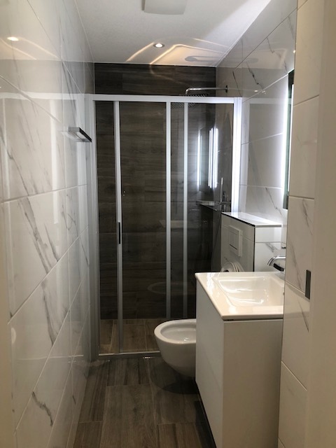 A VENDRE!!!  MAGNIFIQUE APPARTEMENT DE 1.5 PCS AU 1ER ETAGE. 1