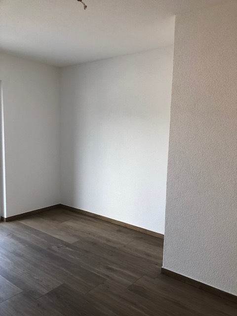 A VENDRE!!!  MAGNIFIQUE APPARTEMENT DE 1.5 PCS AU 1ER ETAGE. 13