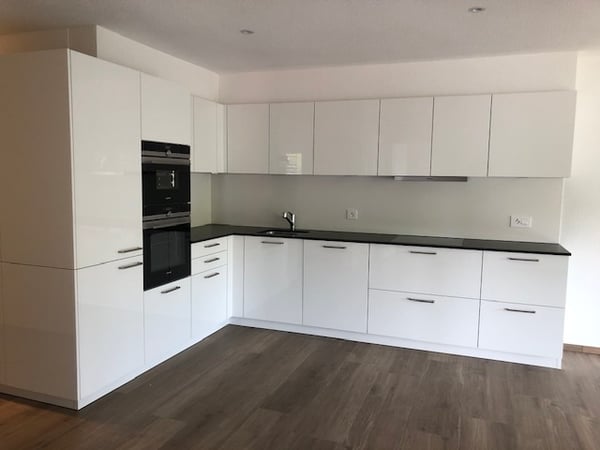 A VENDRE!!!  MAGNIFIQUE APPARTEMENT DE 1.5 PCS AU 1ER ETAGE. 11