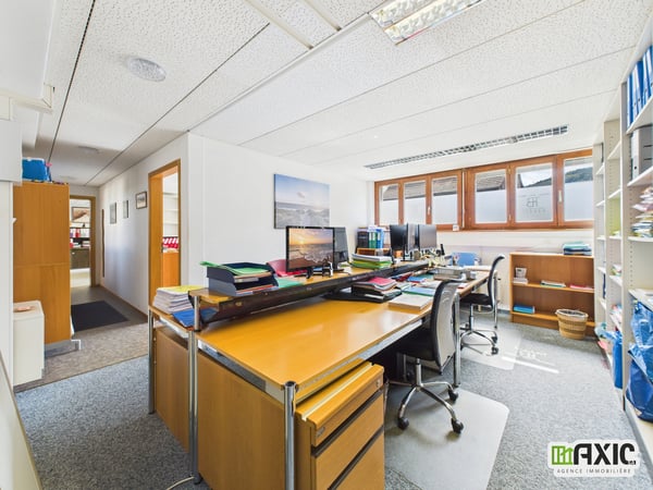 BAISSE DE PRIX !!! - Bâtiment mixte  - Fort potentiel d'investissement 10