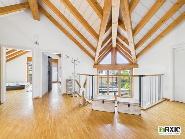 Baisse de prix ! Villa moderne avec grand jardin et espaces lumineux. 9