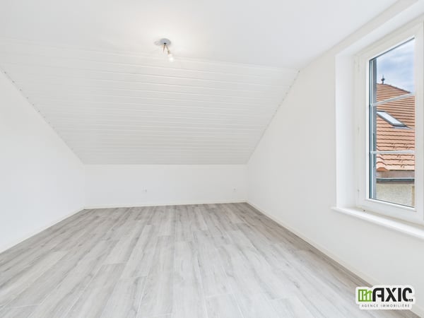 A louer : Appart. de 3.5 pièces entièrement meublé 9