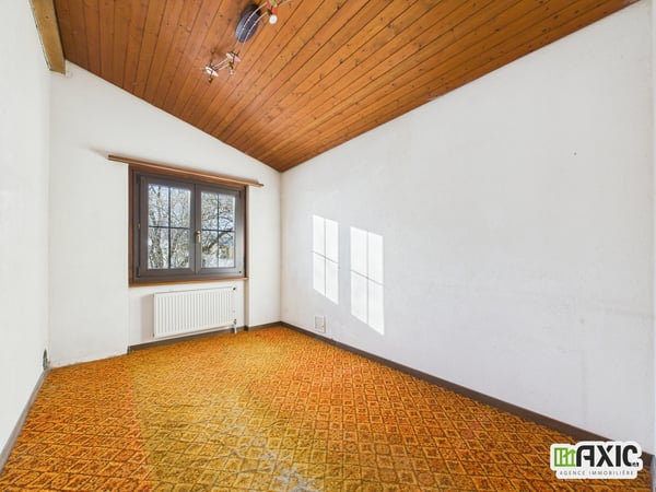 BAISSE DE PRIX - Maison de charme à rénover avec grand terrain. 9