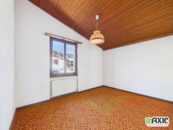 BAISSE DE PRIX - Maison de charme à rénover avec grand terrain. 11
