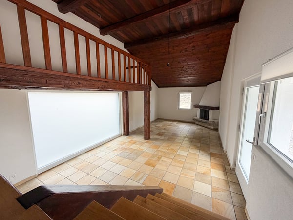 Superbe appartement de 4 pièces avec jardin et terrasse à Develier. 3