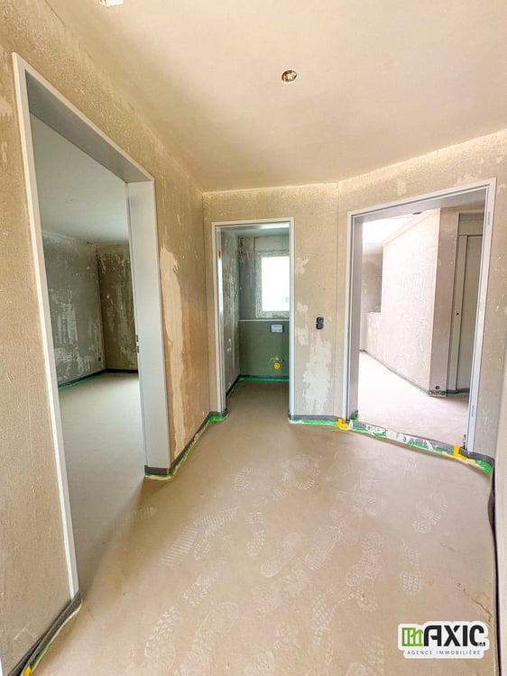 À vendre attique 3.5 pièces neuf de haut standing à Delémont 8