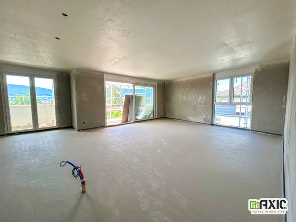 A vendre magnifique 4.5 pièces neuf de haut standing à Delémont 7