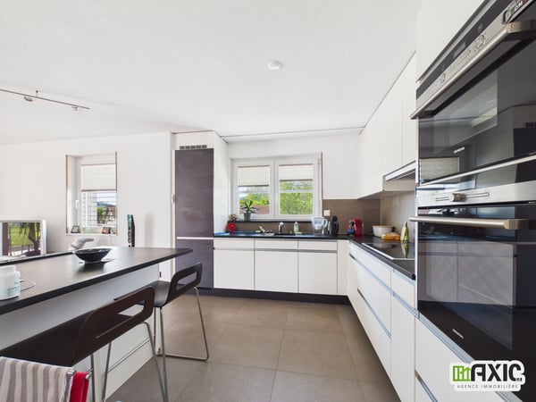Spacieux appartement de 4.5 pièces bien entretenu à Delémont 2