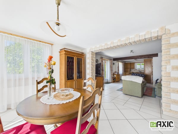 A vendre - Charmante maison de 5.5 pcs avec grand jardin à Delémont 3