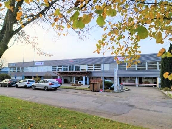 NOUVEAU PRIX DE VENTE - Complexe industriel de 4'554 m² totalement rénové et loué à 33 entreprises 4