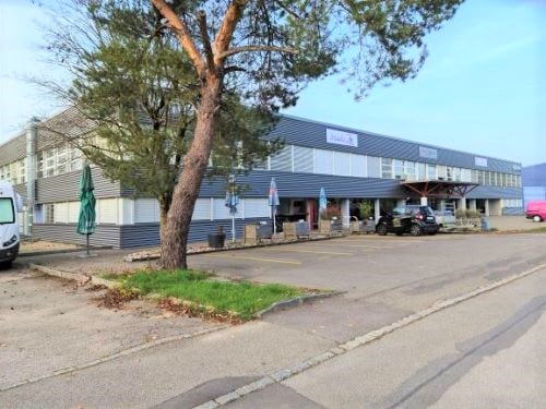 NOUVEAU PRIX DE VENTE - Complexe industriel de 4'554 m² totalement rénové et loué à 33 entreprises 6