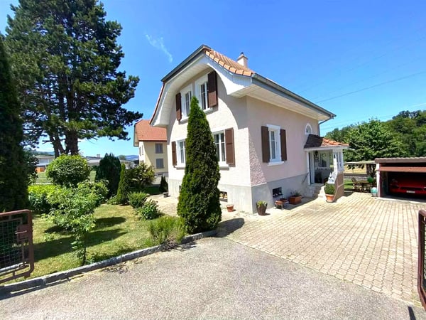 TRES GROSSE BAISSE DU PRIX DE VENTE - Plaisante maison familiale de 5,5 pièces totalement rénovée 6