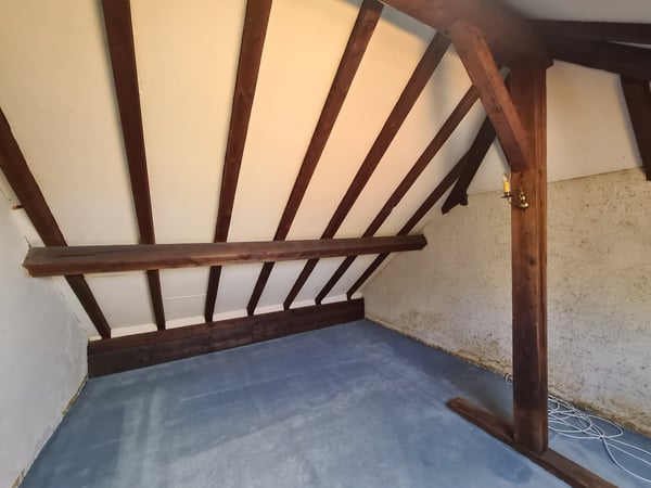 GROSSE BAISSE DU PRIX DE VENTE - Grande maison familiale de 7,5 pièces bien située avec garage 20