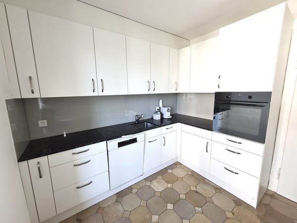 GROSSE BAISSE DU PRIX DE VENTE - Grande maison familiale de 7,5 pièces bien située avec garage 7