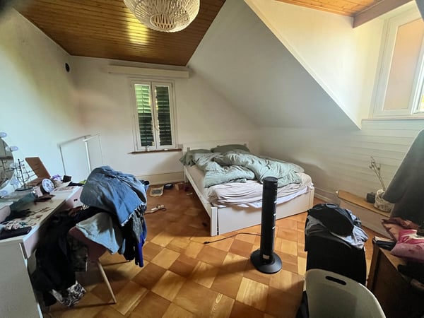 Joli immeuble à rendement bien entretenu comprenant 6 appartements, 1 atelier et 3 garages 22