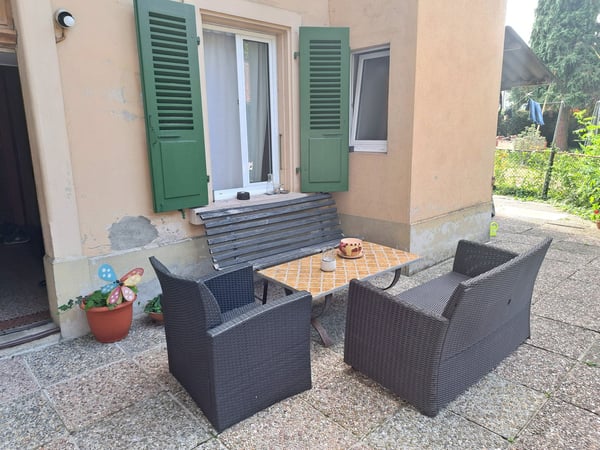 Joli immeuble à rendement bien entretenu comprenant 6 appartements, 1 atelier et 3 garages 8